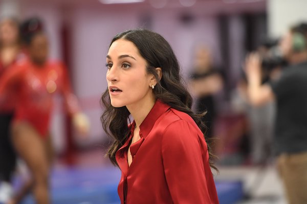 Arkansas gymnasts seek full meet