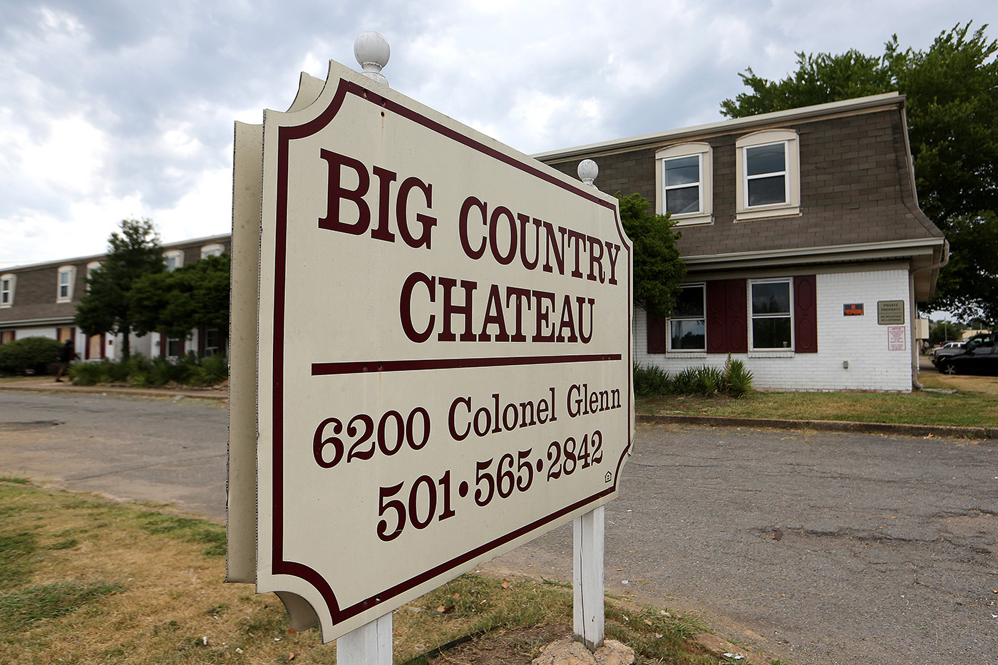 Little Rock deputy city attorney asks judge to impose maximum fine for 30 code violations at Big Country Chateau - Vimarsana News