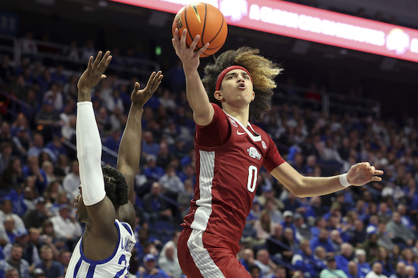 Analysis: Hogs turn in complete effort in win at Kentucky