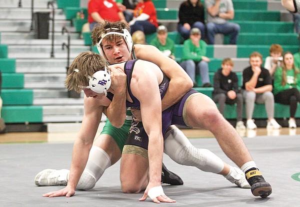 Blair Oaks wrestling splits with Pleasant Hill, Sullivan - Vimarsana News
