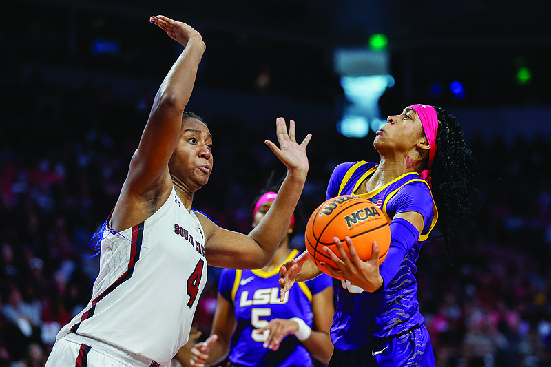 No. 1 South Carolina stays perfect in showdown win over No. 3 LSU