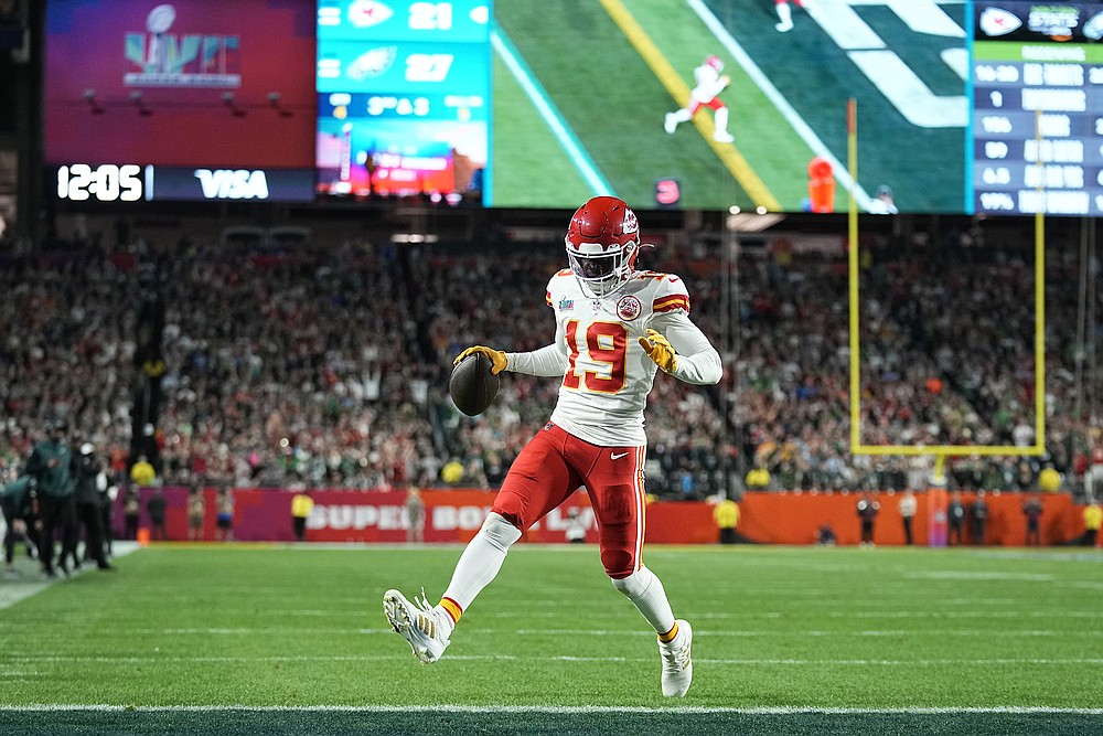 Chiefs win Super Bowl 2023: Patrick Mahomes rallies from 10-point halftime  deficit to claim second title 