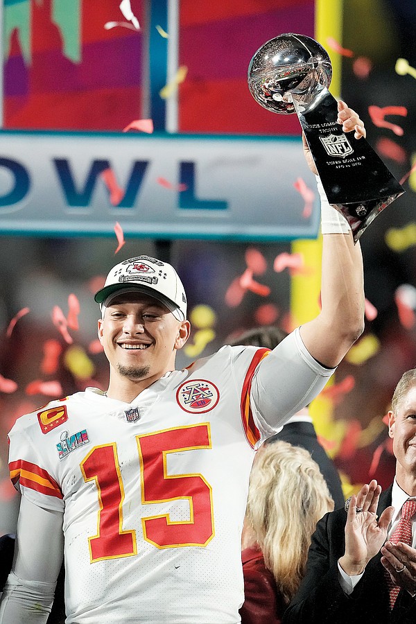 Super Bowl LVII: Mahomes rallies Chiefs to win on hurt ankle