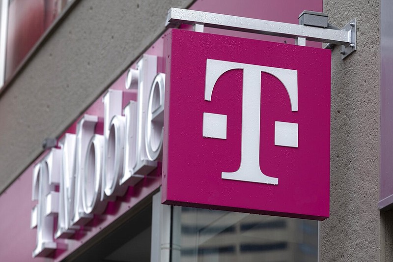 Reports TMobile users experience service outages across US