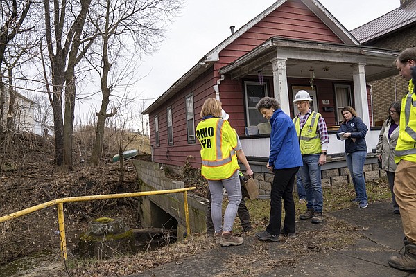 U.S. defends Ohio derailment response - Vimarsana News