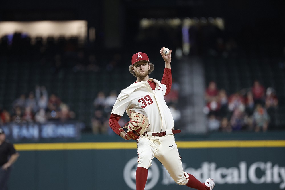 Arkansas Baseball Comes To 2023 College Baseball Showdown With