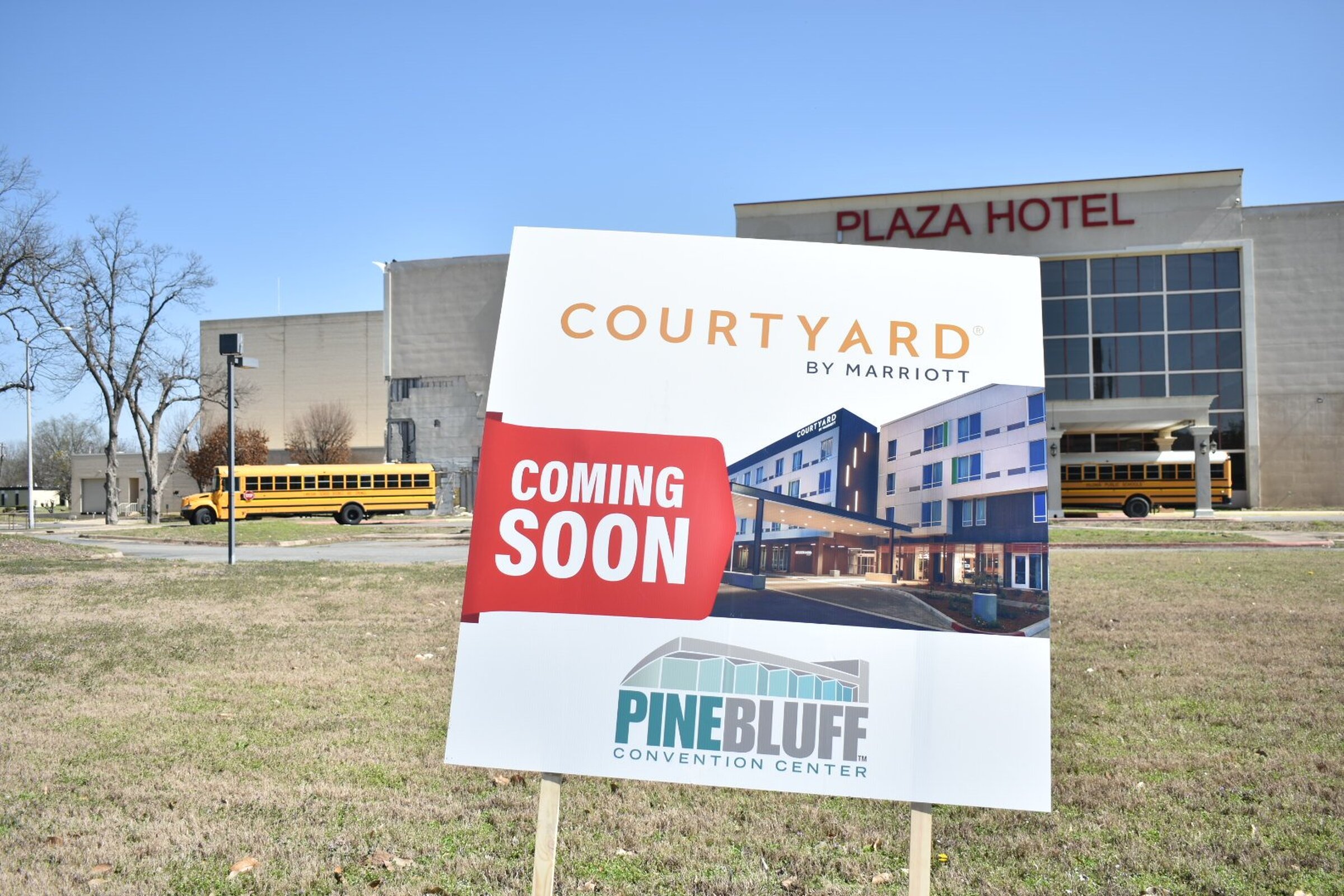 Habitat for Humanity will sell Plaza Hotel’s items