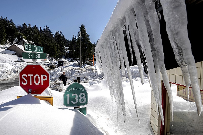 Californians Still Digging Out From Severe Snowfall | Chattanooga Times ...