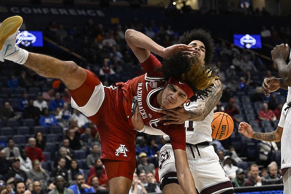 Razorbacks Blow 13-point Lead, Lose To Texas A&M At SEC Tournament ...