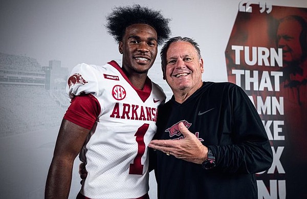 QB target Noland has "amazing" Arkansas visit - Vimarsana News