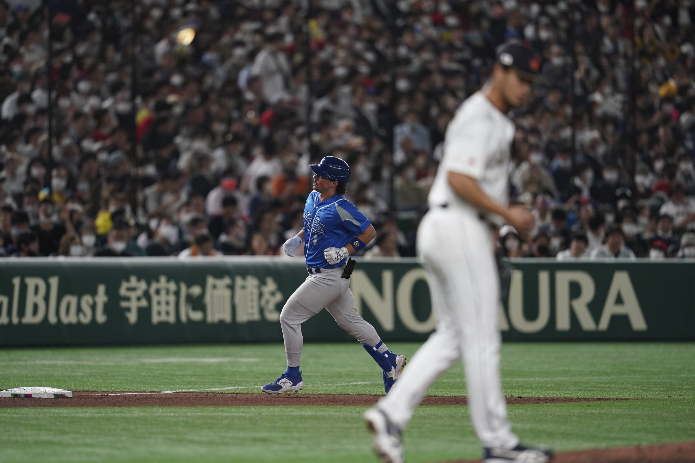 Shohei Ohtani throws 102 mph, Japan advances to WBC semifinals