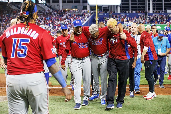 Puerto Rico advances, eliminates WBC favorite Dominican Republic