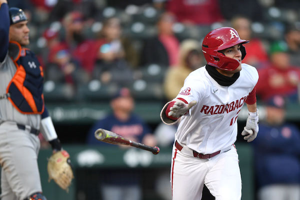 Razorbacks beat Auburn in SEC opener - Vimarsana News