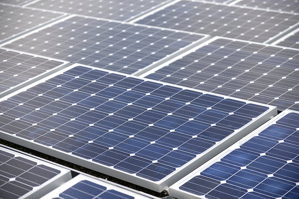 Phillips County solar project on track, company says; construction set to start this summer