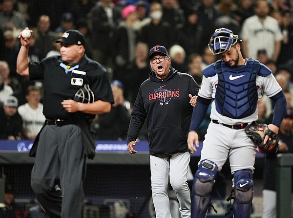 Cubs' Marcus Stroman commits MLB's first pitch-clock violation of 2023