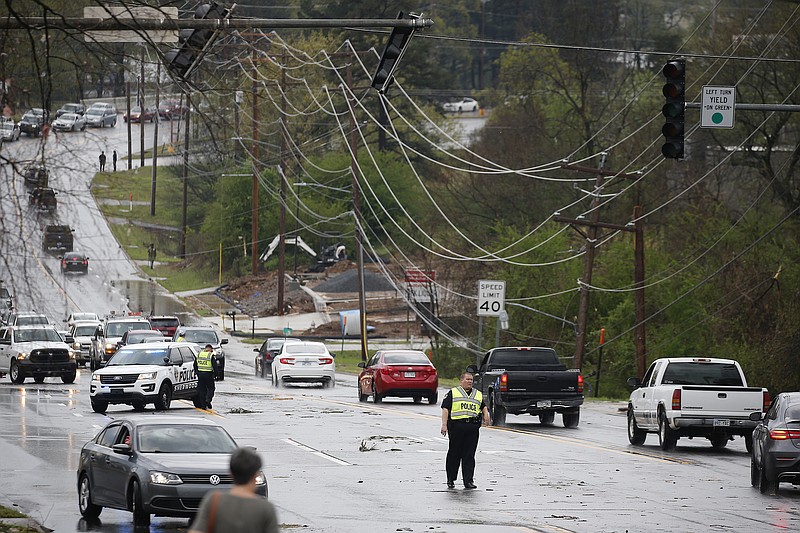 County judge asks 'sightseers' to steer clear of tornadodamaged areas