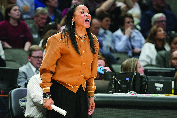 Staley defends South Carolina players again Staley defends South Carolina players again