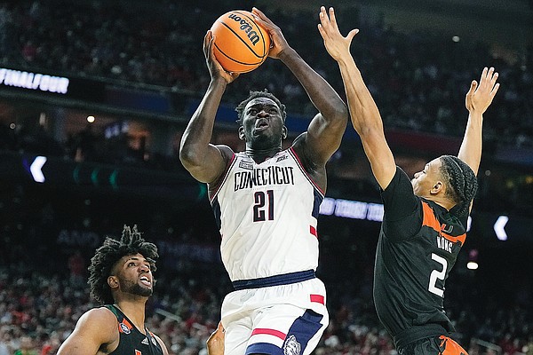 Womens hoops might rule UConn but men vying for fifth title Womens hoops might rule UConn but men vying for fifth title