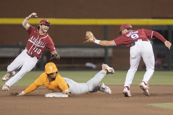 LIVE UPDATES: Arkansas vs Tennessee Game 2 - Vimarsana News
