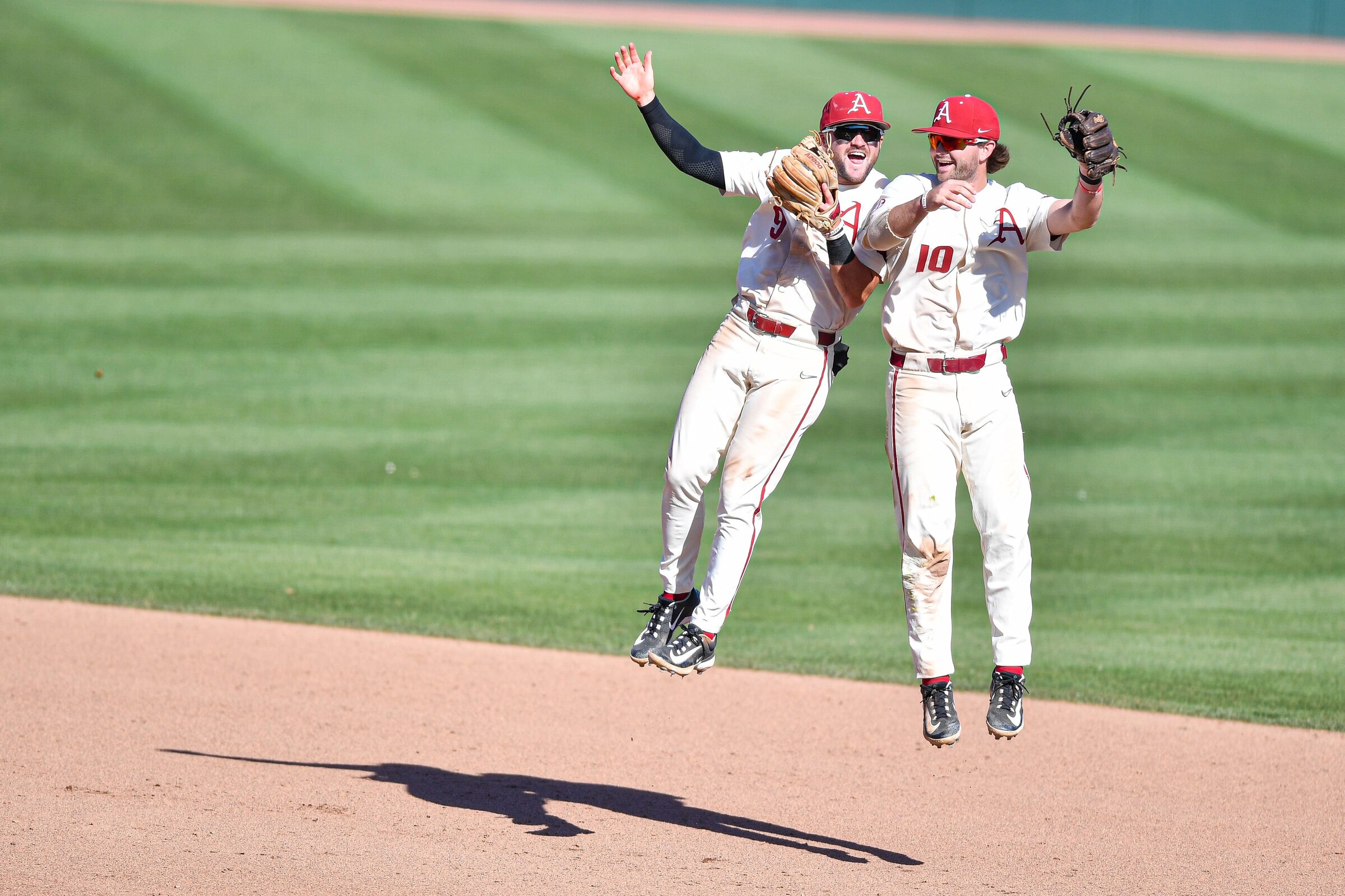 'Good for us': Hogs, Van Horn finish sweep of Vols, Vitello - Vimarsana News