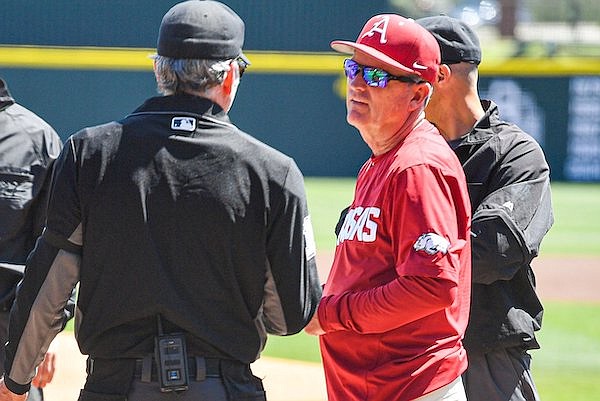 Hogs taken down by HR, mistakes - Vimarsana News