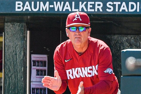 Razorbacks regain No. 5 ranking, Vols tumble in coaches poll ...