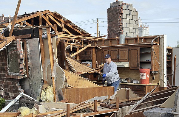 Dead at 3 after 8 tornadoes rake Oklahoma Dead at 3 after 8 tornadoes rake Oklahoma