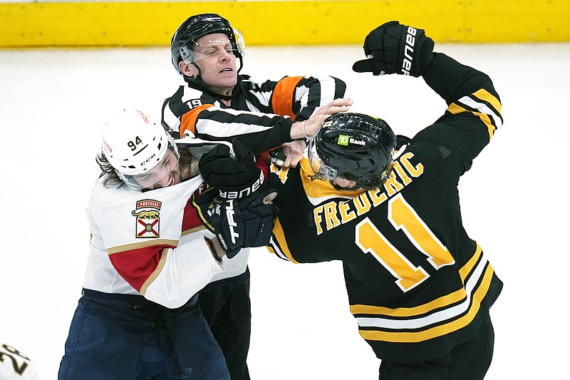 Islanders beat Bruins in Game 6, win series