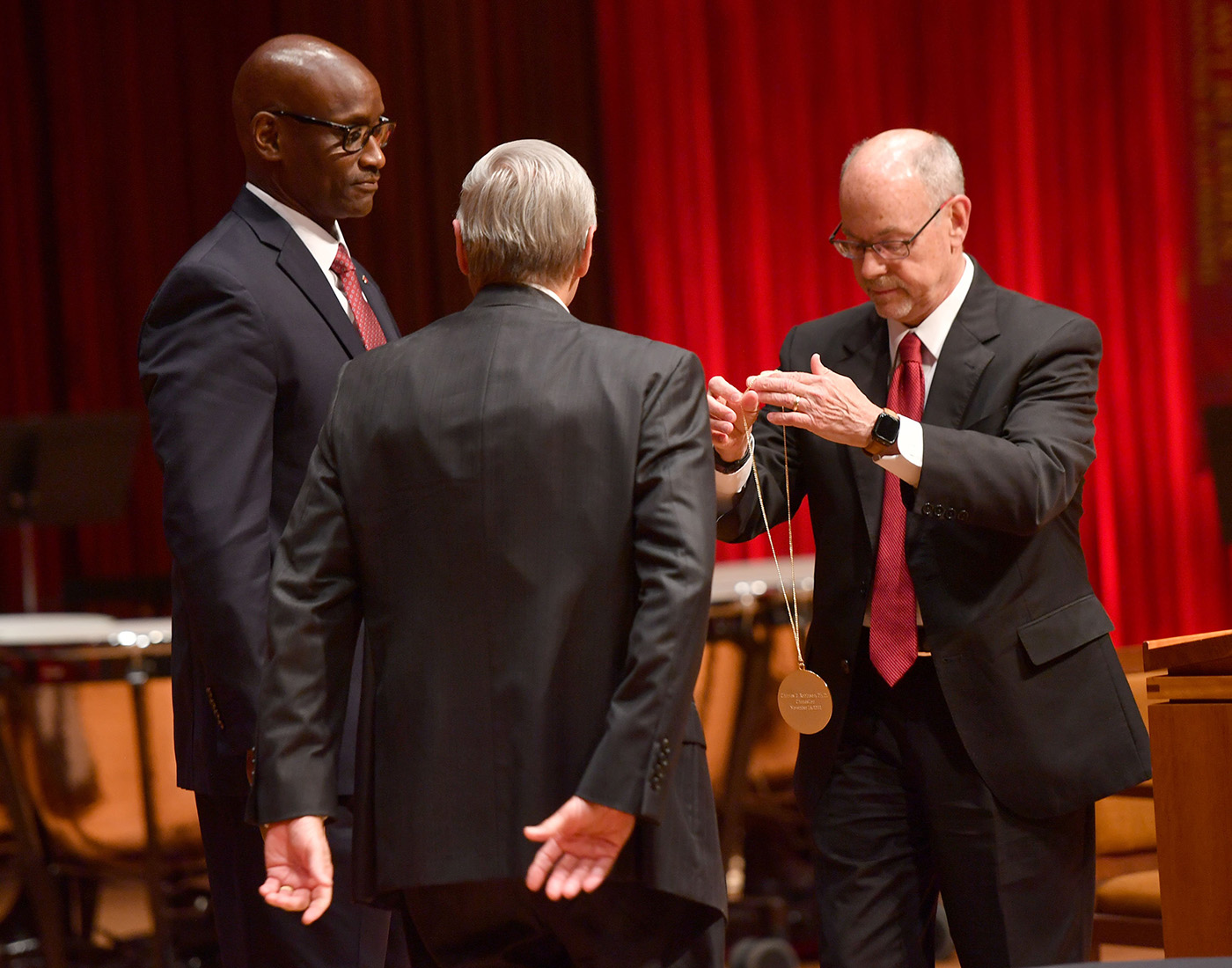 University of Arkansas marks investiture of Chancellor Robinson The