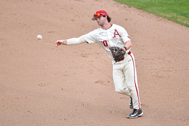 LSU drops SEC baseball opener at home to Texas A&M, 6-4