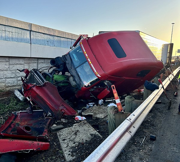 Dps Working Crashes On Interstate Near Summerhill Road Texarkana Gazette