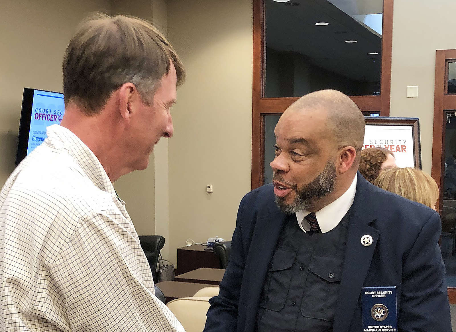 Federal courthouse security officer honored in Little Rock for work