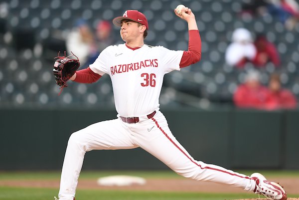 No TV or online stream for Arkansas-Lipscomb game; how to listen, pitching matchup, forecast, team comparisons