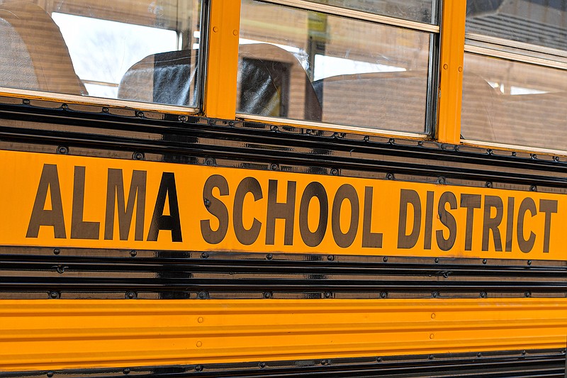 Foundation announces 133,500 in scholarships to eight Alma High School