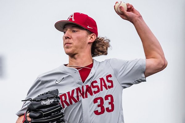 Diamond Hogs Notebook: Smith starts hot at Mississippi State