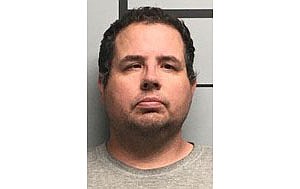 Registered sex offender from Bentonville held on half-million dollar bond after arrest in
