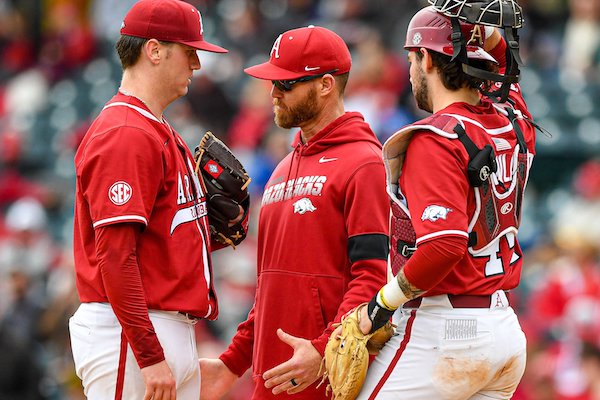 WholeHogSports - SEC Baseball Report: Mississippi teams struggle