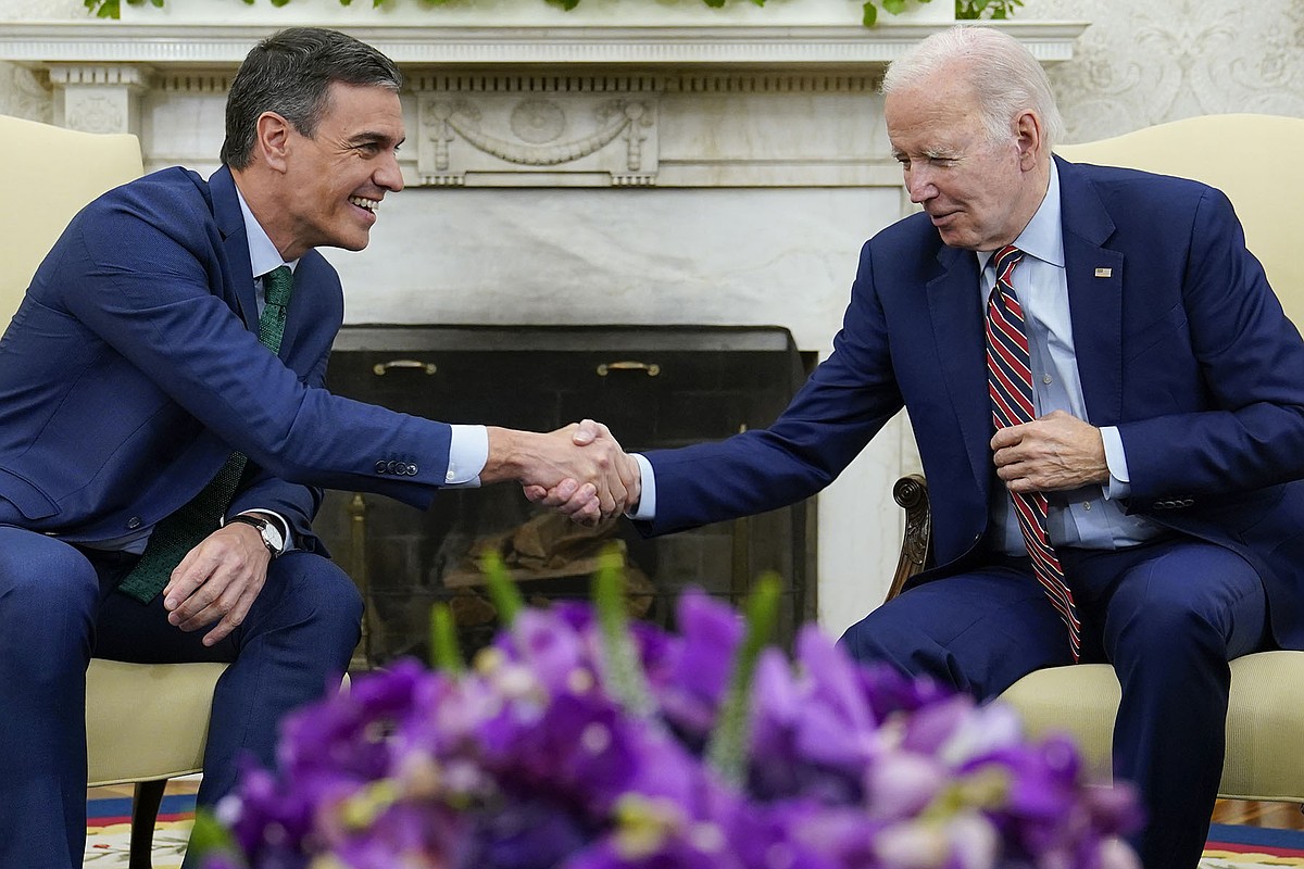 Spain, Canada work with U.S. to accept migrants