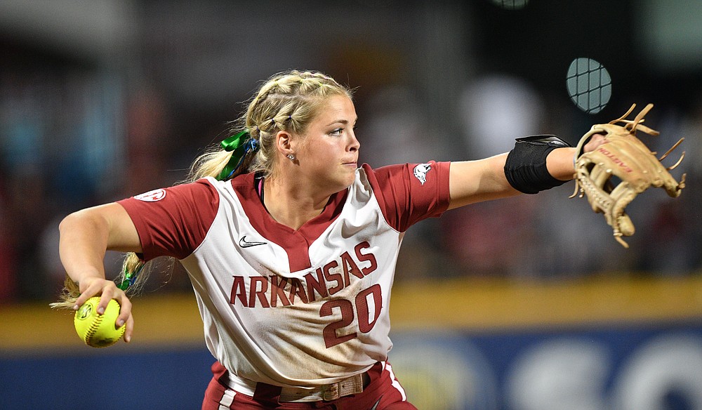 Alabama defeats host Arkansas, 32, in SEC Softball Tournament The