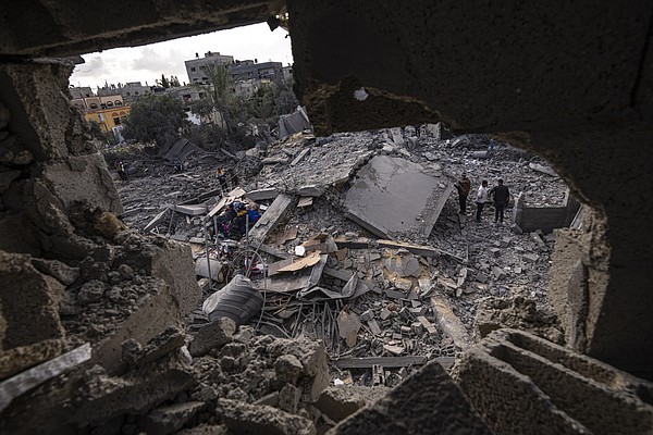 Israel And Palestinian Militants In Gaza Trade Fire; 3 Palestinians ...