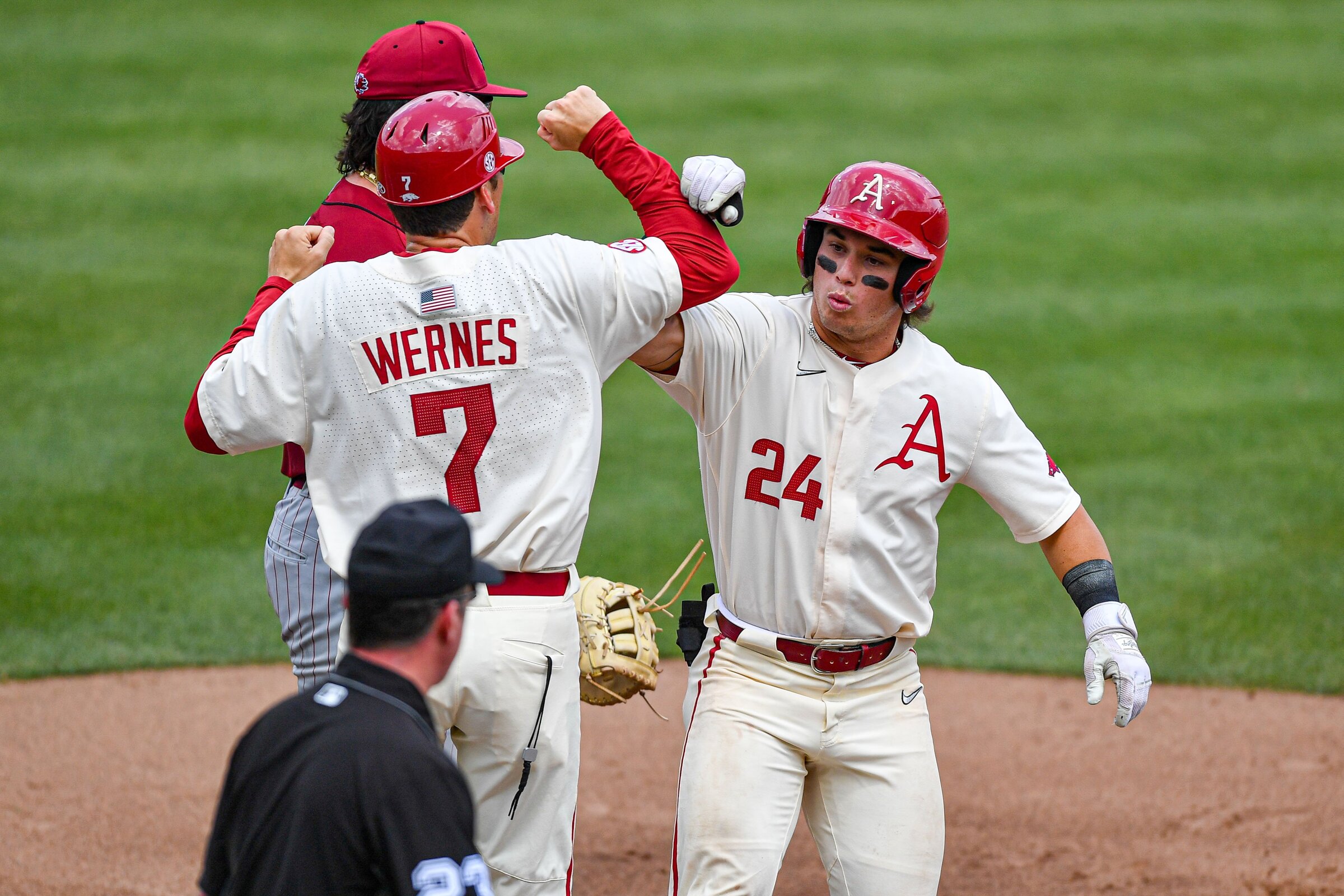 WholeHogSports - Vanderbilt rallies to set up national title showdown with  Michigan