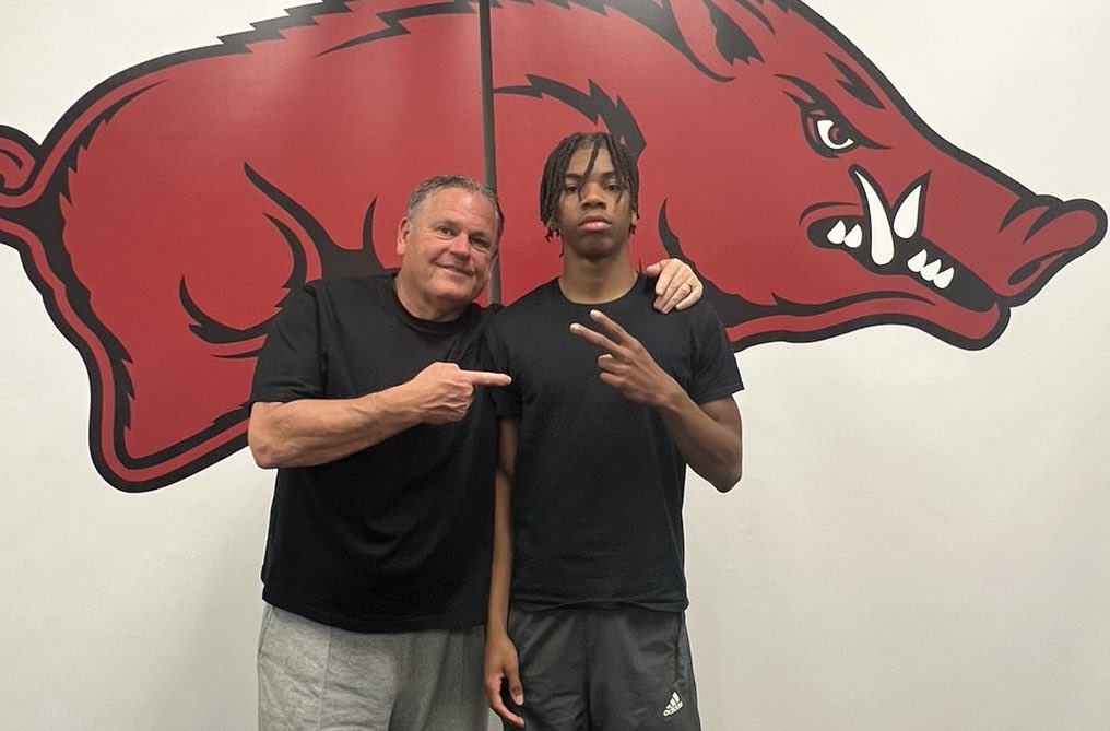 Texas CB rates Arkansas visit a perfect 10