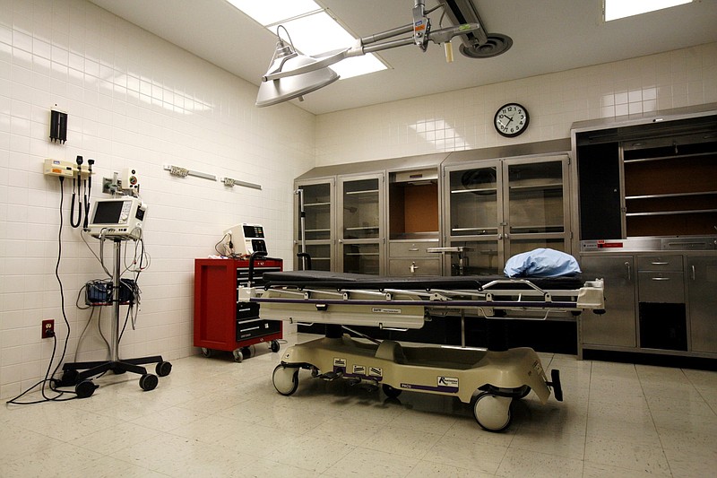 One of the emergency rooms at Ozarks Community Hospital of Gravette is shown in this February 2008 file photo. (Arkansas Democrat-Gazette file photo)