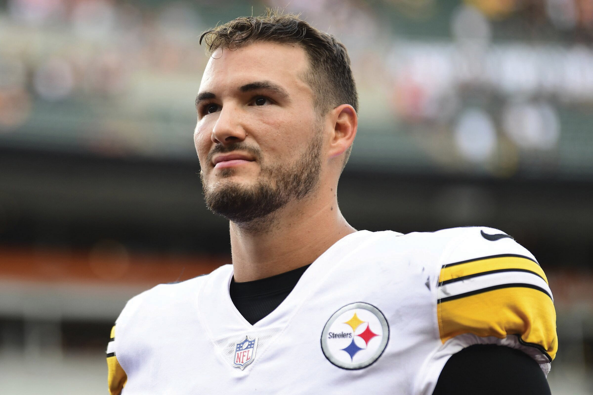 Steelers sign Trubisky to new 3-year deal