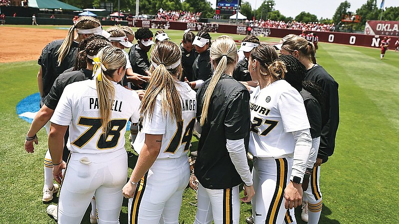 The Missouri Tigers meet on the field prior to Saturday afternoon’s game against the Oklahoma Sooners in Norman, Okla. (Kaylee English/Mizzou Athletics)