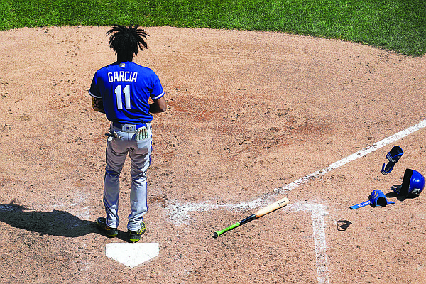 Burger leads White Sox past Royals