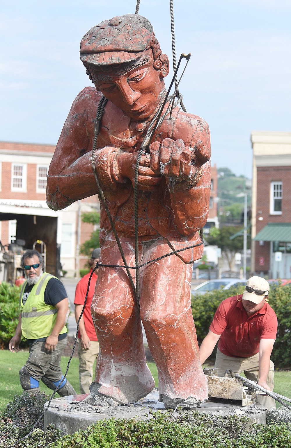“Chattanooga Music Man” statue removed Chattanooga Times Free Press