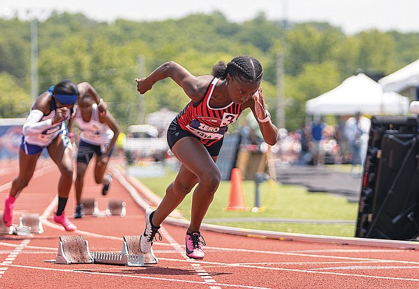 Lady Jays runner-up again in 4x400 relay at state championships - Vimarsana News