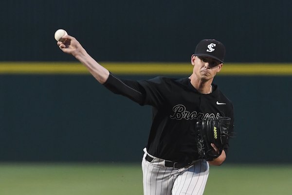 WholeHogSports - College Baseball: Handcuffed Hogs