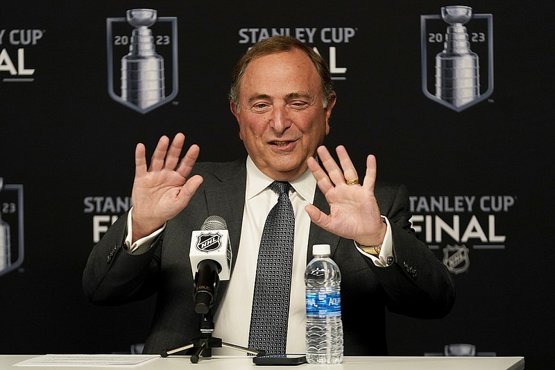 Bettman believes Arizona still a good market for Coyotes | Jefferson ...